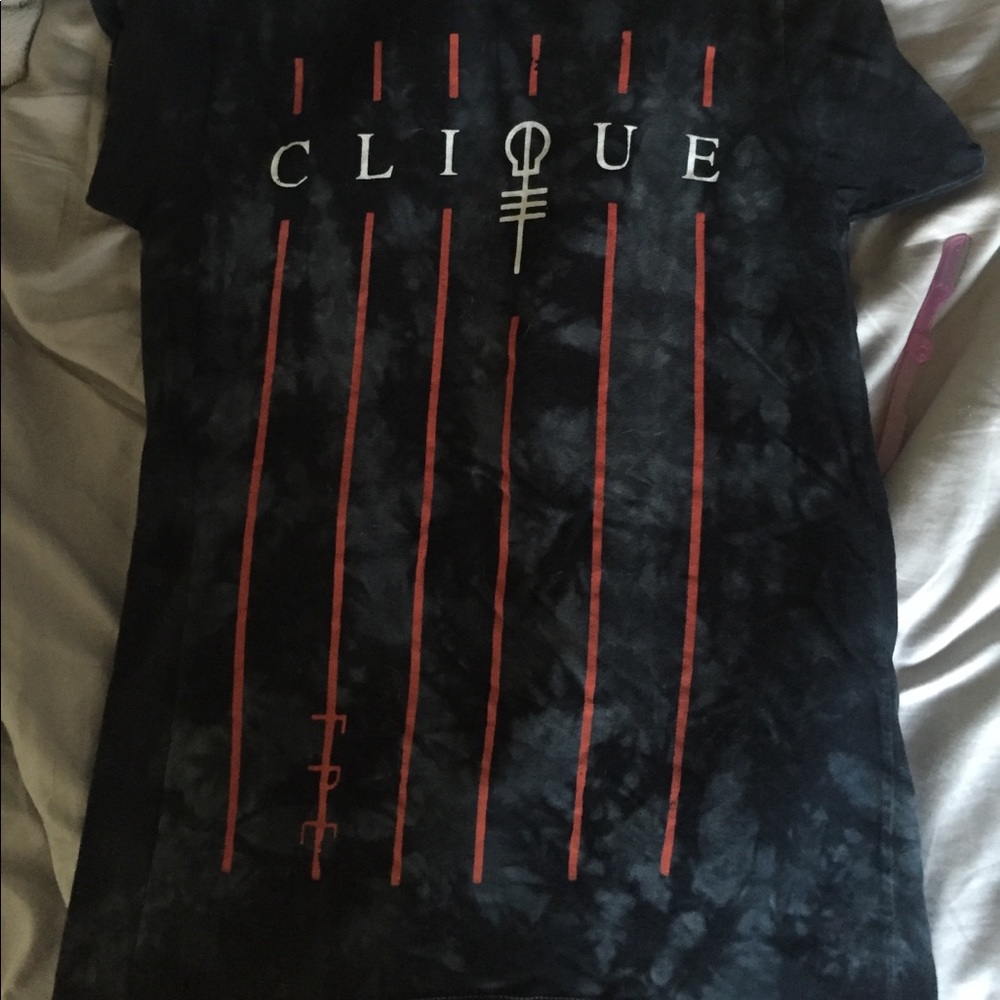 Navy Tie Dye Clique TØP Tee